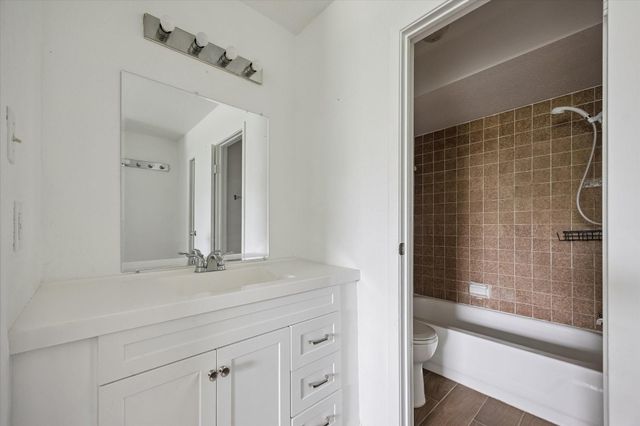 768 Memorial Mews Street 1, Houston, TX 77079