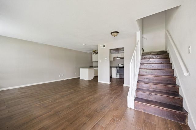 768 Memorial Mews Street 1, Houston, TX 77079