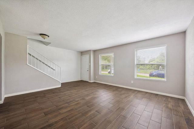 768 Memorial Mews Street 1, Houston, TX 77079