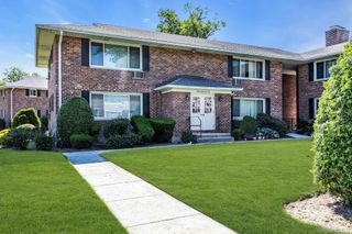 294 Edmunton Drive k19, North Babylon, NY 11703