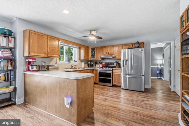 34 ABERDEEN DR, Sicklerville, NJ 08081