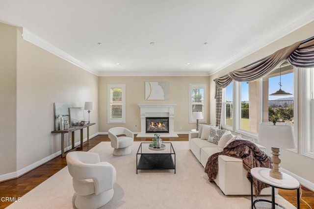 2461 Woodcreek Road, Camarillo, CA 93012