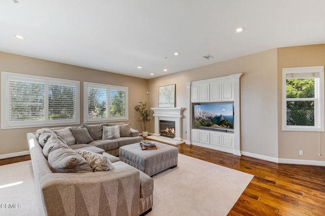 2461 Woodcreek Road, Camarillo, CA 93012