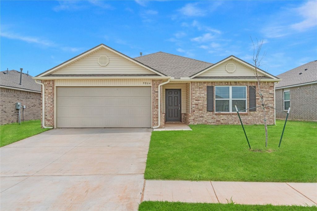 9804 Saddle Drive, Yukon, OK 73099