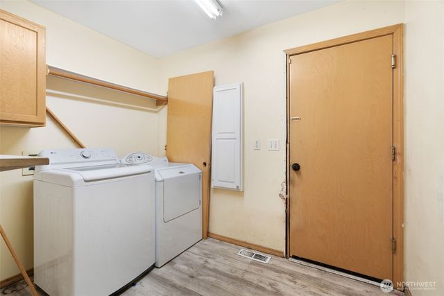 6037 NE Whale Dancer Court NE, Suquamish, WA 98392