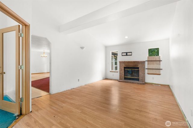 6037 NE Whale Dancer Court NE, Suquamish, WA 98392