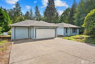6037 NE Whale Dancer Court NE, Suquamish, WA 98392