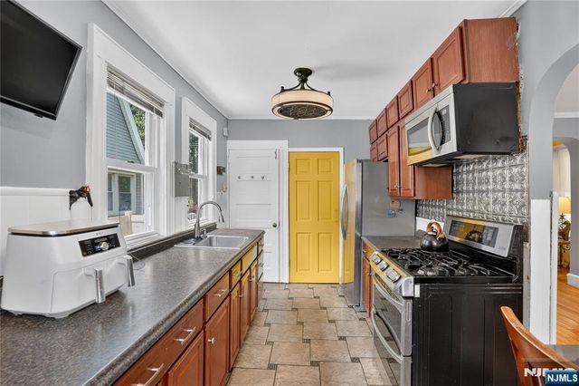 59 Glenwood Avenue, Bloomfield, NJ 07003