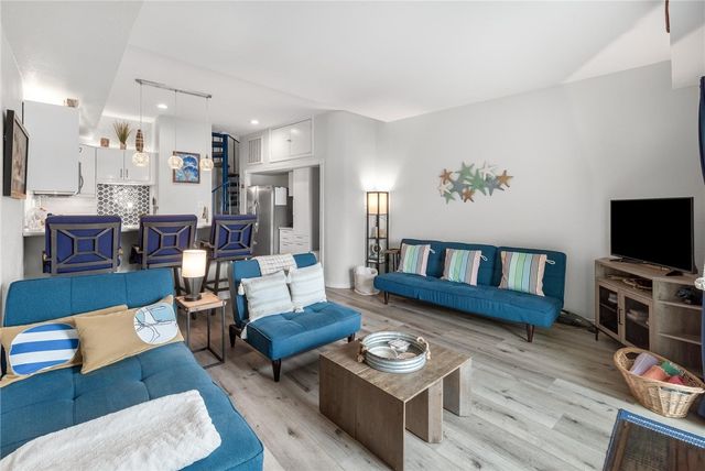 15401 FORTUNA BAY Dr 104, Corpus Christi, TX 78418