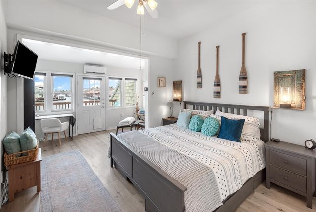 15401 FORTUNA BAY Dr 104, Corpus Christi, TX 78418