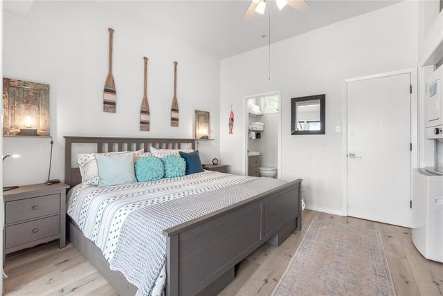 15401 FORTUNA BAY Dr 104, Corpus Christi, TX 78418