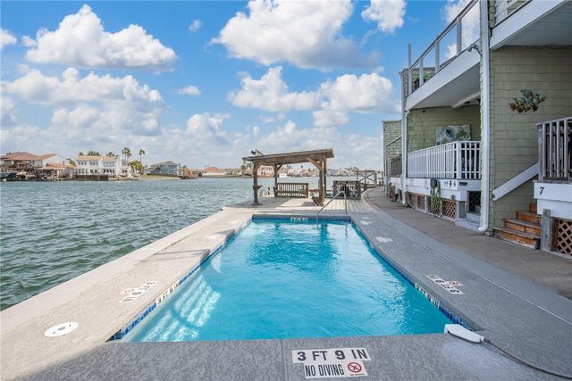 15401 FORTUNA BAY Dr 104, Corpus Christi, TX 78418