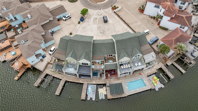 15401 FORTUNA BAY Dr 104, Corpus Christi, TX 78418