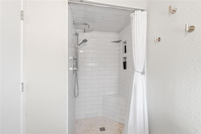 15401 FORTUNA BAY Dr 104, Corpus Christi, TX 78418