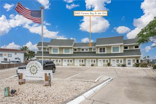 15401 FORTUNA BAY Dr 104, Corpus Christi, TX 78418
