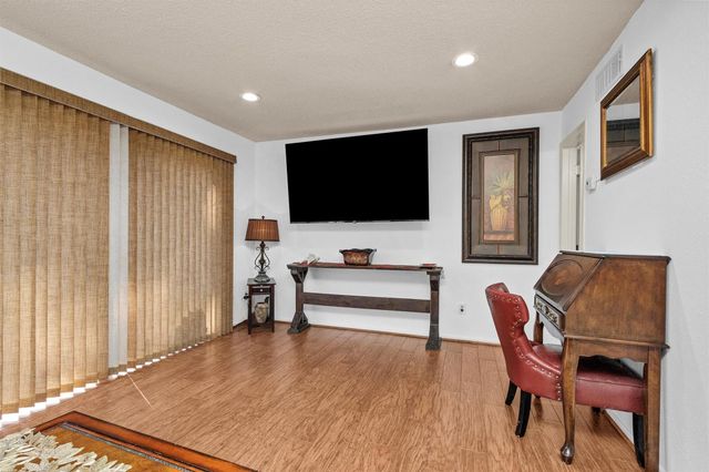 12900 Walden Road 411, Montgomery, TX 77356