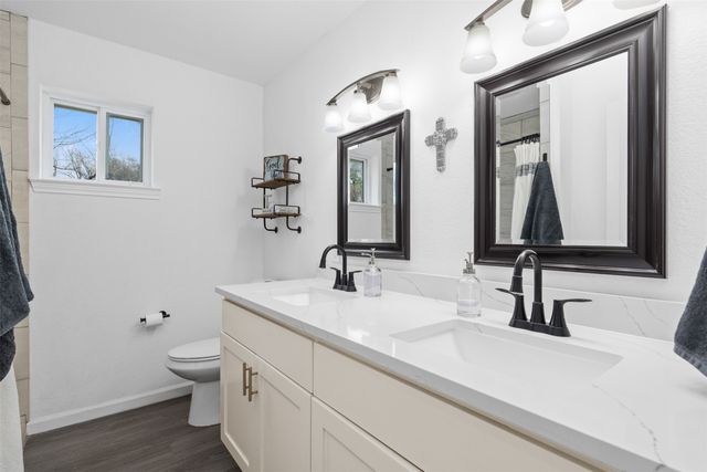 1819 W Cedar Elm Drive, Arlington, TX 76012