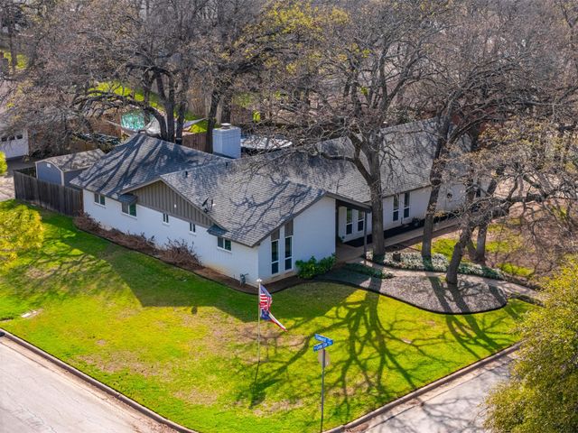 1819 W Cedar Elm Drive, Arlington, TX 76012