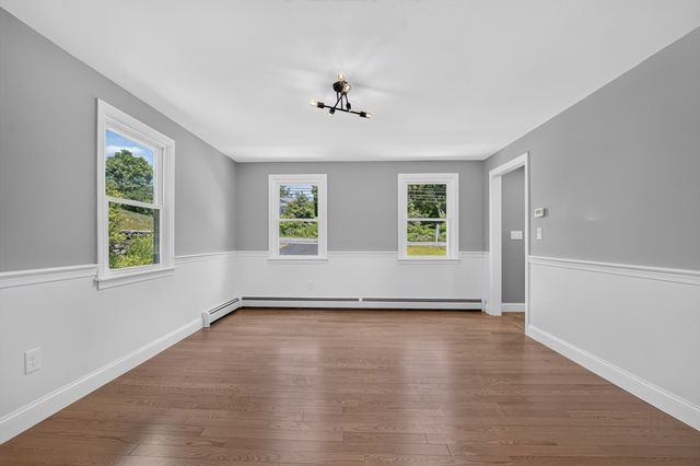 128 Providence Rd, Grafton, MA 01519