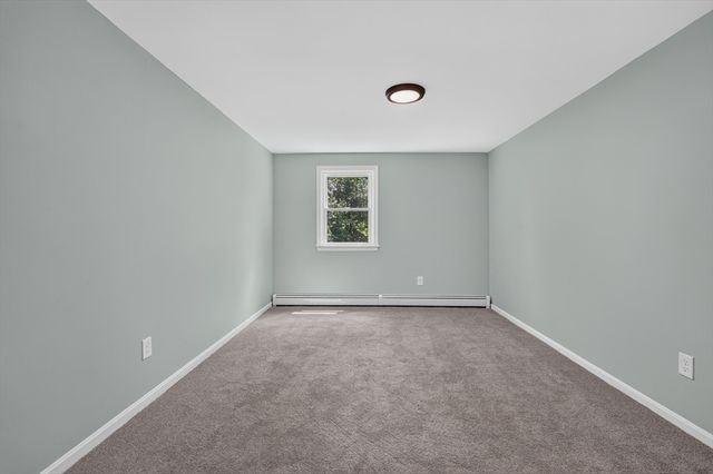 128 Providence Rd, Grafton, MA 01519