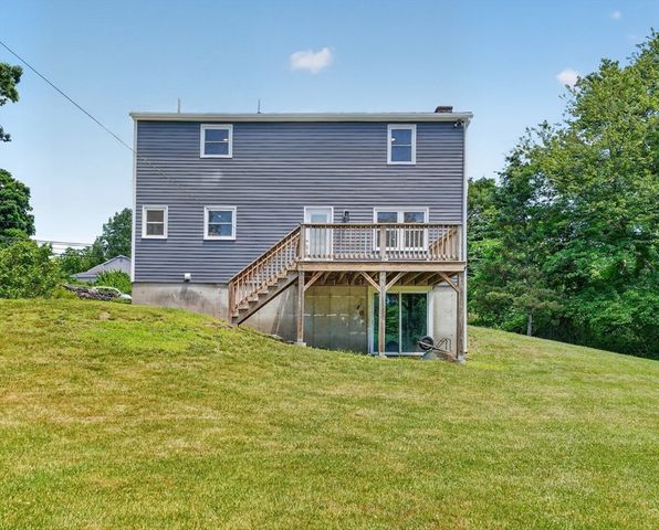 128 Providence Rd, Grafton, MA 01519