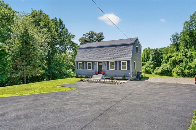 128 Providence Rd, Grafton, MA 01519