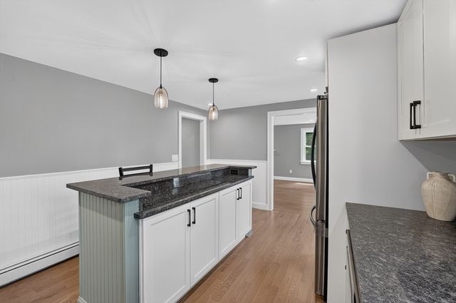 128 Providence Rd, Grafton, MA 01519