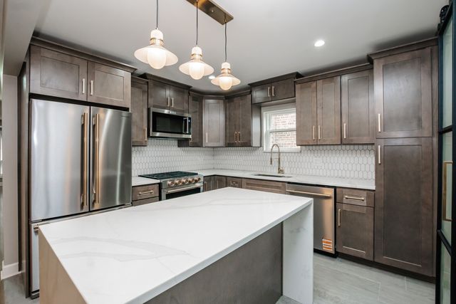 8314 S Calumet Avenue, Chicago, IL 60619