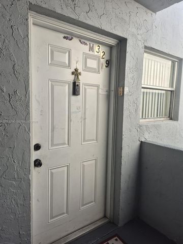1735 W 60th St M329, Hialeah, FL 33012