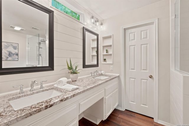 2927 Albin, San Antonio, TX 78209