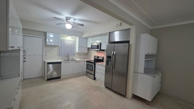 260 SW 31st Ct 260, Miami, FL 33135