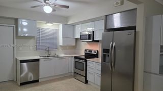 260 SW 31st Ct 260, Miami, FL 33135