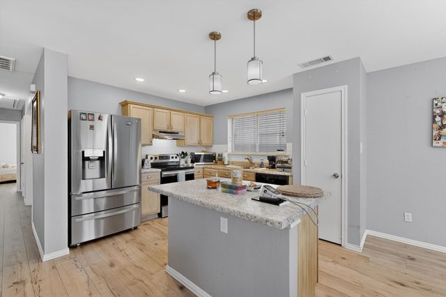 1814 Cedar Ridge Drive, Mesquite, TX 75181