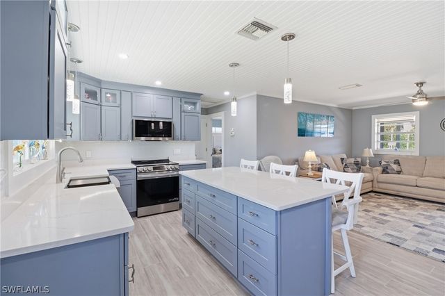 2740 Sanibel BLVD, St James City, FL 33956