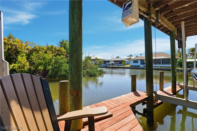 2740 Sanibel BLVD, St James City, FL 33956