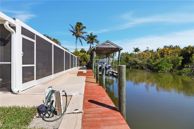 2740 Sanibel BLVD, St James City, FL 33956