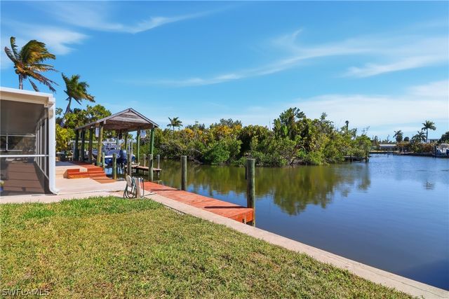 2740 Sanibel BLVD, St James City, FL 33956