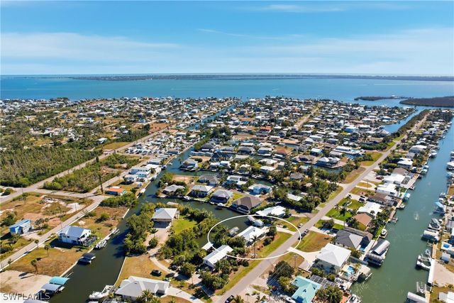 2740 Sanibel BLVD, St James City, FL 33956