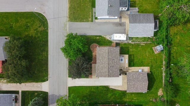 7409 Marshall Place, Merrillville, IN 46410