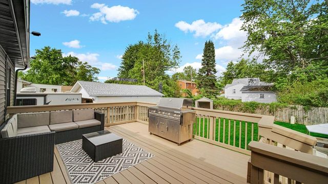 7409 Marshall Place, Merrillville, IN 46410