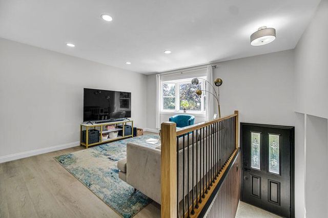 7409 Marshall Place, Merrillville, IN 46410