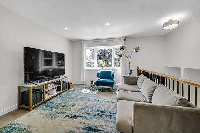 7409 Marshall Place, Merrillville, IN 46410
