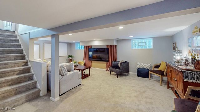 3558 Raymont Boulevard, University Heights, OH 44118