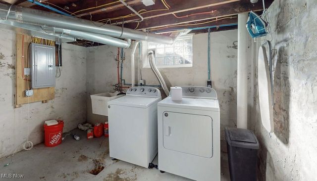 3558 Raymont Boulevard, University Heights, OH 44118