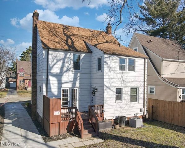 3558 Raymont Boulevard, University Heights, OH 44118