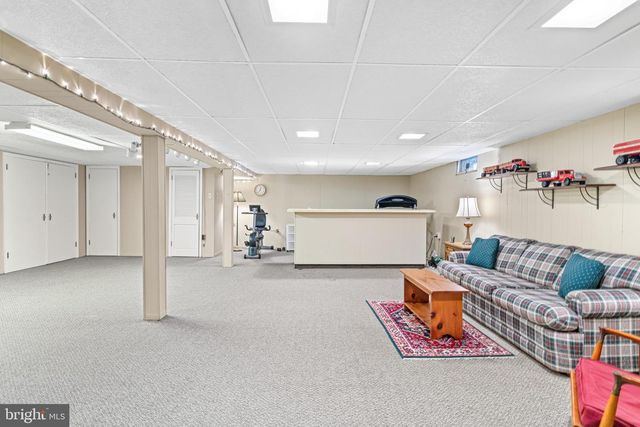 1800 CATHEDRAL RD, Huntingdon Valley, PA 19006