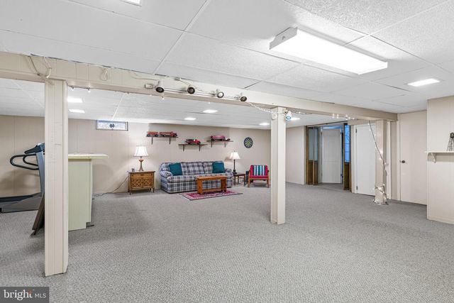 1800 CATHEDRAL RD, Huntingdon Valley, PA 19006