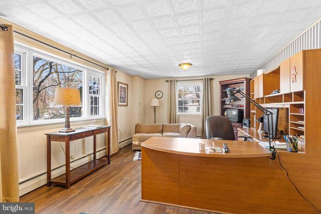 1800 CATHEDRAL RD, Huntingdon Valley, PA 19006