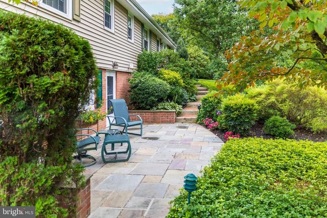 1800 CATHEDRAL RD, Huntingdon Valley, PA 19006