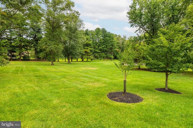 1800 CATHEDRAL RD, Huntingdon Valley, PA 19006